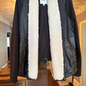 Preowned Jack by BB Dakota Jack Faux Fur and Leather Jacket. Size S.